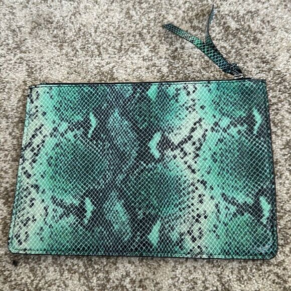 Aimee Kestenberg Emerald Green Snakeskin Print Clutch